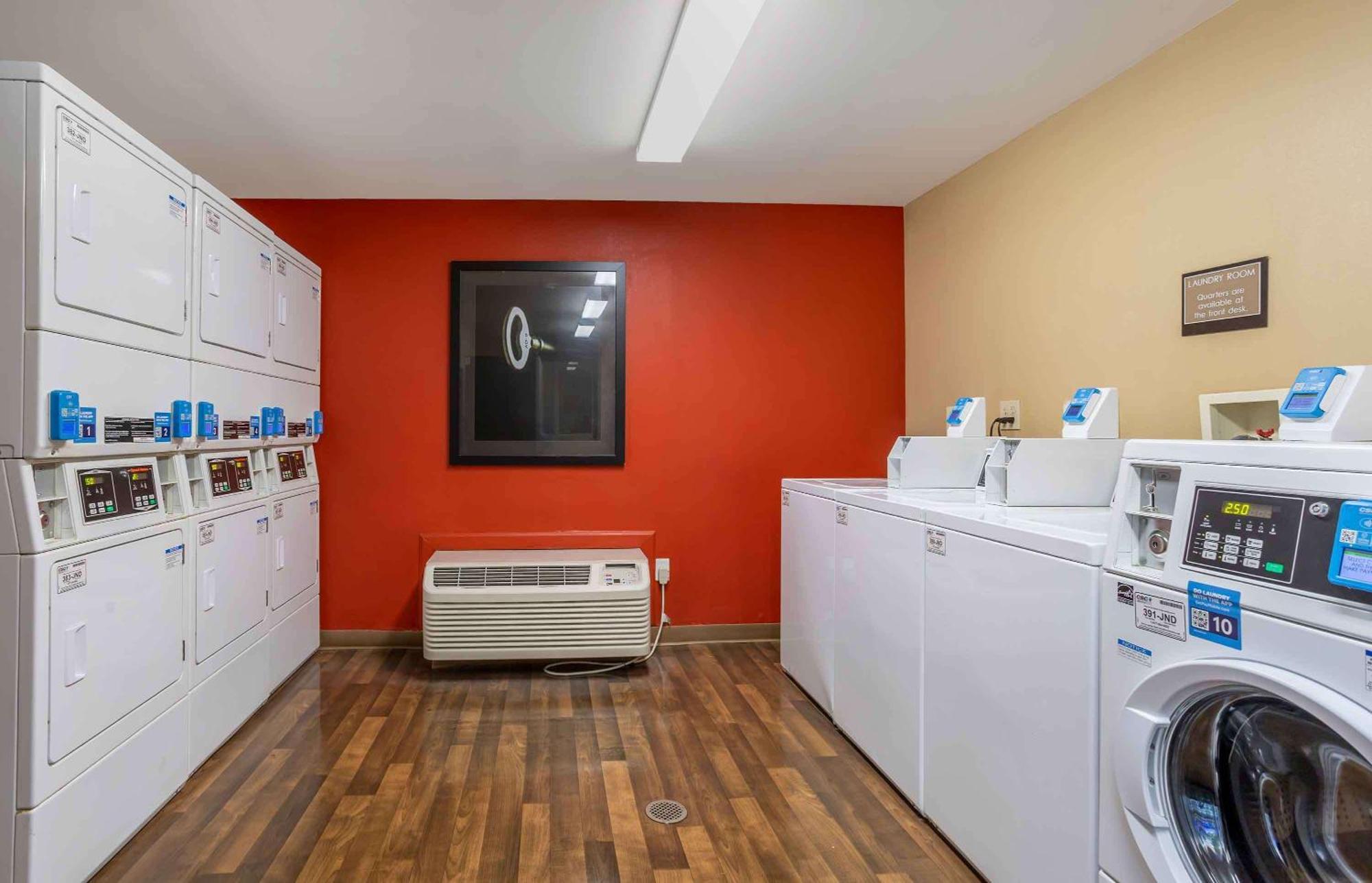 Extended Stay America Suites - Long Island - Мелвілл Екстер'єр фото